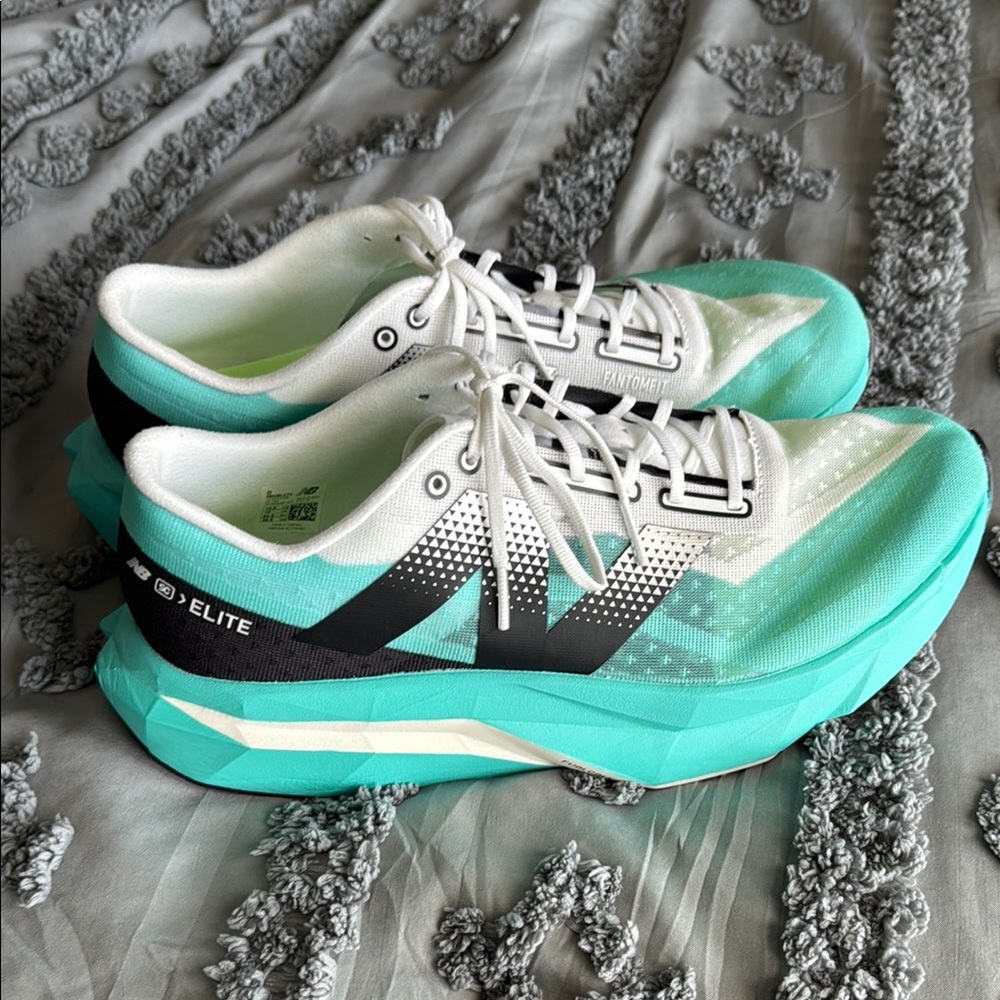 Men’s New Balance FuelCell SuperComp Elite v4 Running Shoes